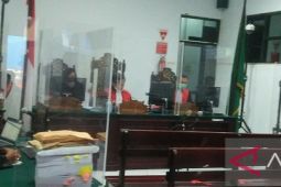 Pengusaha penyuap mantan Bupati Bursel divonis 20 bulan penjara, lebih rendah dari tuntutan jaksa