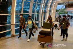 Imigrasi Bali deportasi tiga warga asing karena "overstay" dan buat onar