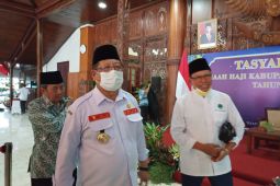 Seorang haji asal Tulungagung masih tertinggal di Arab Saudi karena sakit