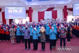 Tekan "stunting" di Jatim, Arumi Bachsin luncurkan Komunitas Isi Piringku