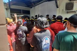 Samuel ayah Brigadir Yoshua binggung dengan keterangan Sambo