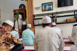 Khatib ajak manfaatkan umur sebaik-baiknya