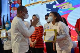 Kabupaten Dairi rerima penghargaan Kabupaten Layak Anak tingkat madya