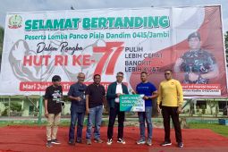 Seratusan pria kekar beradu panco di Kodim Jambi