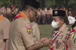 Gubernur Jambi terima penghargaan Lencana Karya Bhakti Gerakan Pramuka