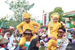 2.000 pelajar Tapin semarakkan HUT RI ke 77