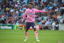Dele Alli diusir keluar lapangan setelah bermain 10 menit