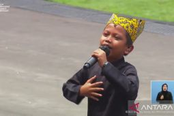 Penyanyi cilik Farel Prayoga bawakan lagu "Ojo Dibandingke" di hadapan Presiden