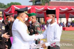 Sebanyak 989 warga binaan Tangerang terima remisi HUT ke-77 RI