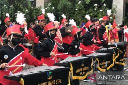 Tunanetra tak halangi mainkan drumband meriahkan HUT RI