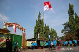 Upacara kemerdekaan PKL di Jombang