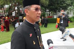 Presiden Jokowi tetap bekerja biasa di Istana Bogor