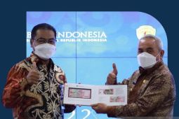 Gubernur terima uang rupiah baru dari Perwakilan BI Kaltim