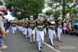 Ribuan warga Pangkalpinang antusias saksikan pawai PBB HUT ke-77 RI