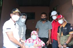 Pemkab Bangka salurkan dana sedekah ke warga tidak mampu