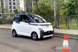 Wuling pasarkan mobil listrik Air ev di  Bali