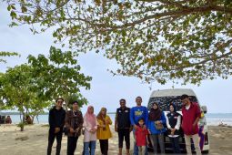 Enam Mahasiswa Peserta KKN Tematik Cibaliung Kembali ke Unival