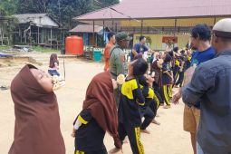 Tanagupa gelar lomba permainan rakyat