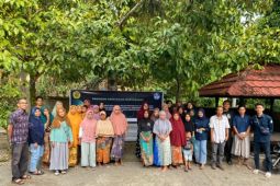 Program Kemitraan Masyarakat Desa Sedau: Sosialisasikan Budidaya Tumbuhan Obat Sasambo