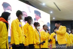 Sebanyak 24 mahasiswa baru asal Papua berikan warna di ULM