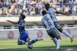 Liga 1: Persib takluk di kandang oleh 10 pemain Bali United