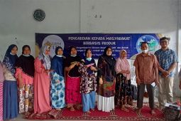 Dosen USK latih masyarakat olah limbah minyak goreng