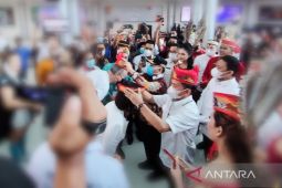 Puluhan pebalap sepeda dunia tiba di Palangka Raya