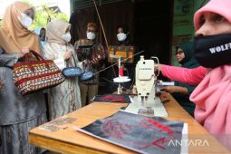 Seluruh UMKM di Aceh diminta masuk e-katalog lokal, ini manfaatnya