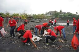Pemkab Tabanan lakukan bersih-bersih sampah plastik jelang Tumpek Uye