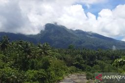 Status Gunung Awu di Sangihe Sulut turun ke level II waspada