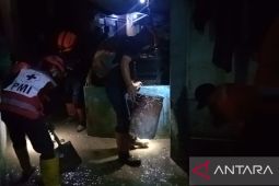 PMI Sukabumi kerahkan personel bantu warga terdampak banjir