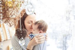 Tak seindah namanya, Kenali "De'Quarvain" yang kerap dialami ibu baru