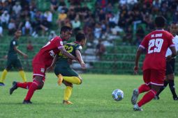 Kesebelasan Persiba curi poin di Palu