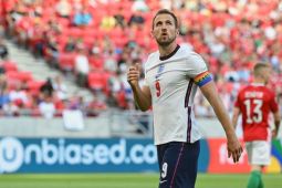 Harry Kane bawa Spurs tundukkan Forest 2-0