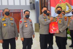 Kapolres Asahan terima  penghargaan dari Kapolda Sumut