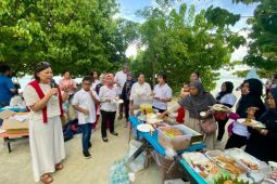 Berita dunia -  Lewat Warung Konsuler, KJRI Osaka "jemput bola" layanan bagi WNI