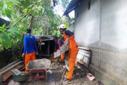 500 jiwa korban banjir di Banggai-Sulteng mengungsi