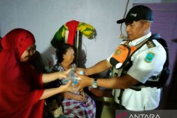Pemerintah salurkan 1.000 makanan untuk korban banjir Sorong