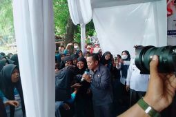 Warga sambut kehadiran Wabup Karawang di Gebyar Paten Ciampel