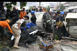 10 tewas pada kecelakaan truk di Bekasi
