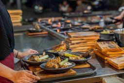 Menikmati sambal bakar Indonesia yang heboh di jagad maya