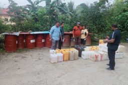 Polda Maluku ungkap tiga tersangka tambahan penimbun BBM minyak tanah