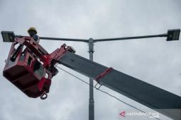 Pekerja  tewas tersengat listrik saat perbaiki PJU