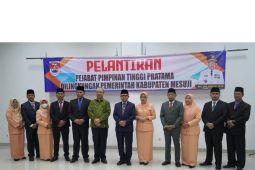Penjabat Bupati Mesuji lantik enam pejabat pimpinan tinggi pratama