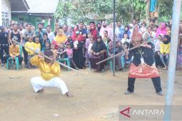 Ikut melestarikan adat dan tradisi, PT Timah bantu Sedekah Kapong Desa Simpang Tiga