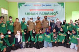 Pupuk Kaltim bekali warga Selambai teknik vertikultur kembangkan "Urban Farming"