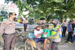 Polres Tanah Bumbu bantu warga terdampak kenaikan BBM