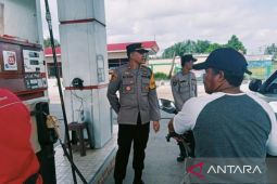 Polres Bangka Tengah siagakan anggota di SPBU