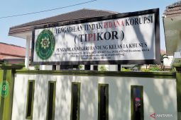 4 auditor BPK didakwa terima suap Rp1,9 M dari Ade Yasin
