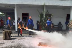 Fasilitas umum di Kediri dilengkapi APAR